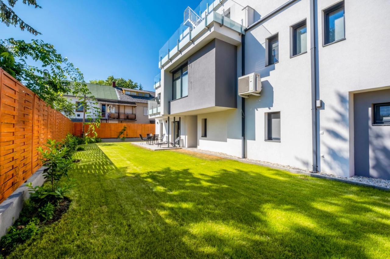 Mf Villa Nuvola Siofok Bagian luar foto