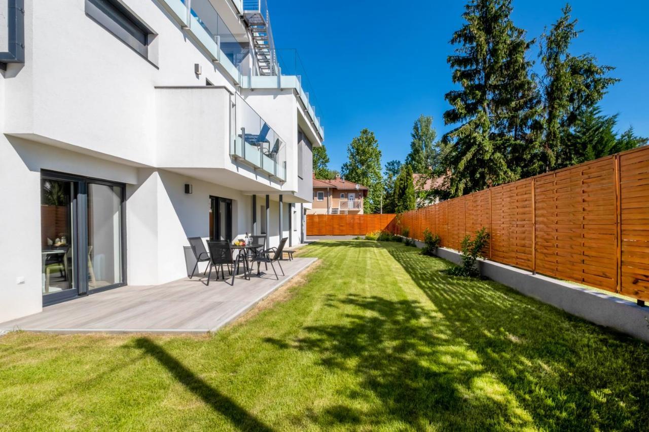 Mf Villa Nuvola Siofok Bagian luar foto