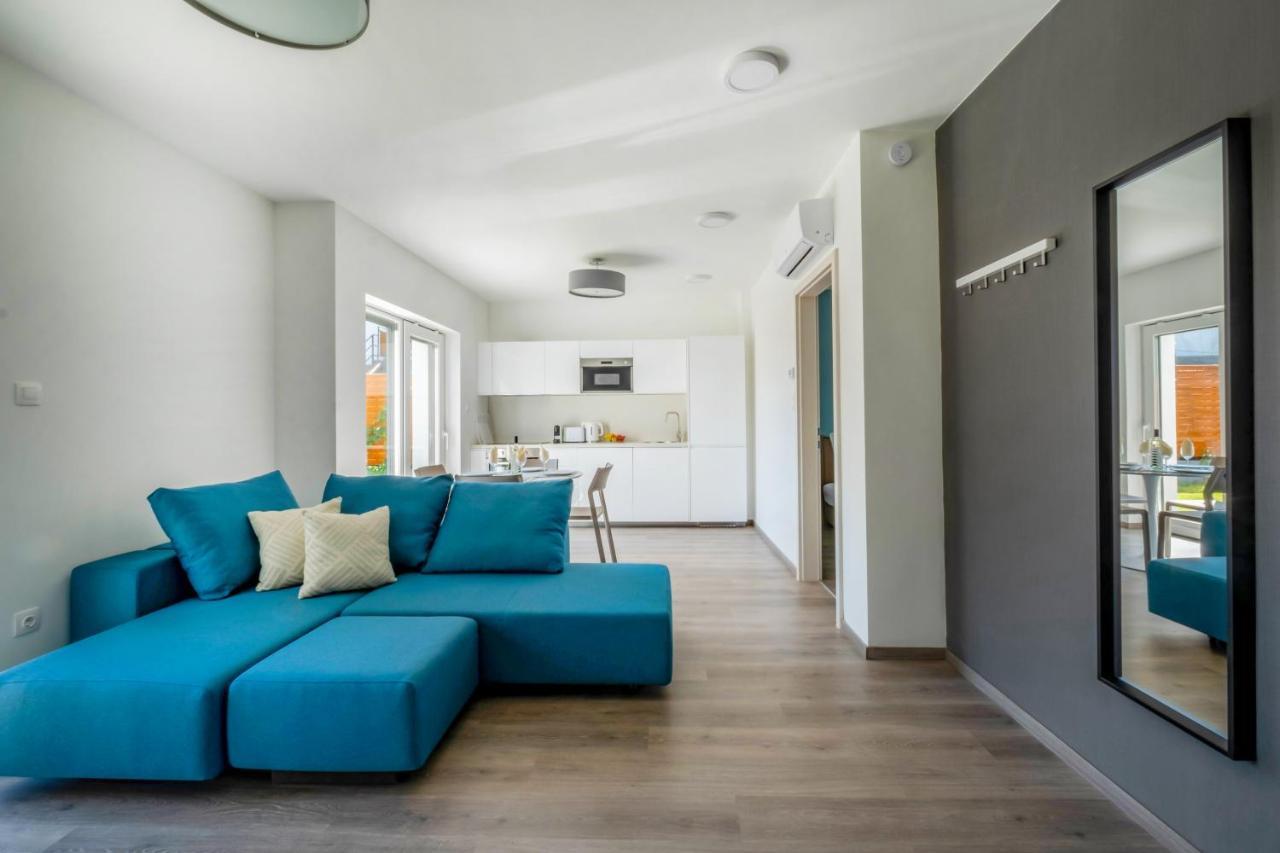 Mf Villa Nuvola Siofok Bagian luar foto