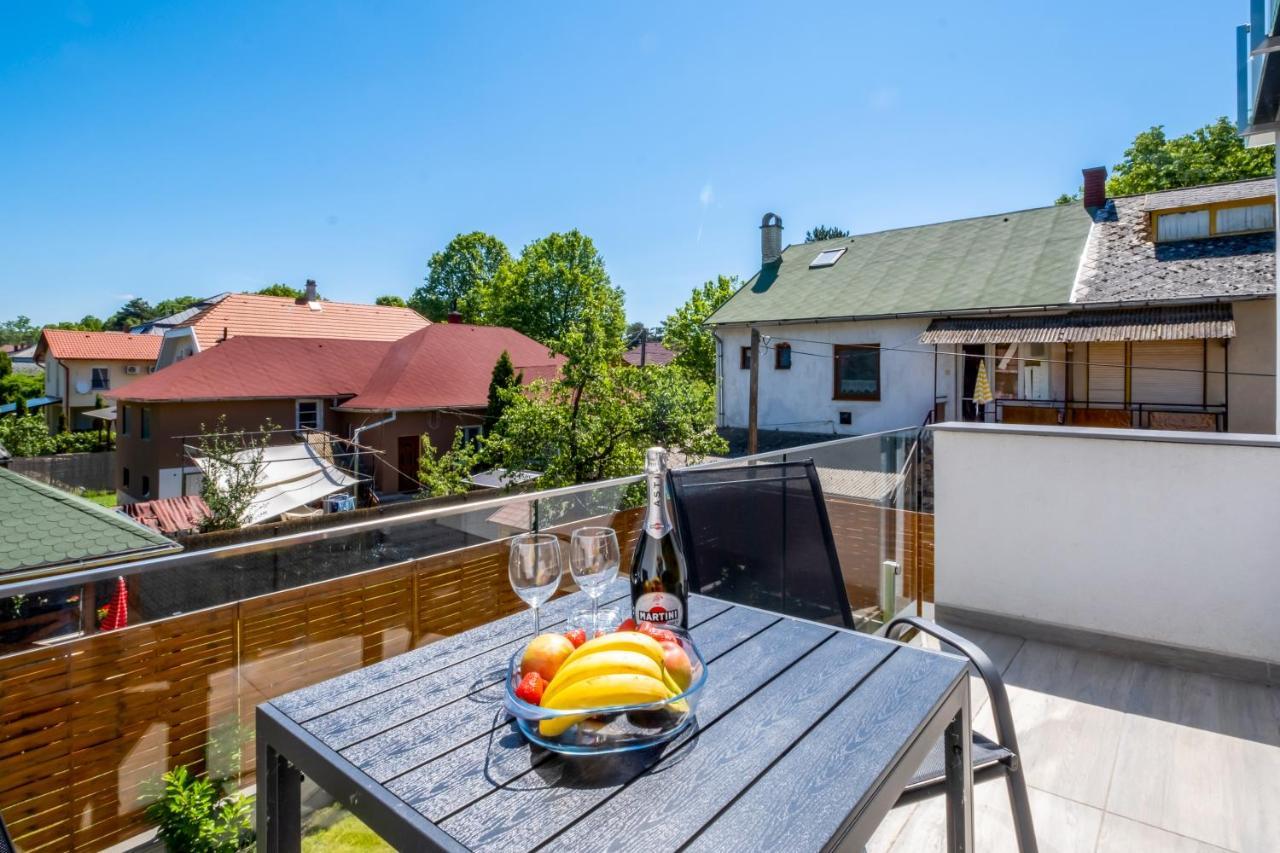 Mf Villa Nuvola Siofok Bagian luar foto