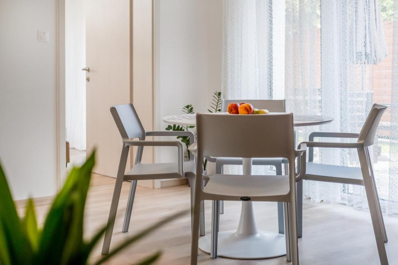 Mf Villa Nuvola Siofok Bagian luar foto